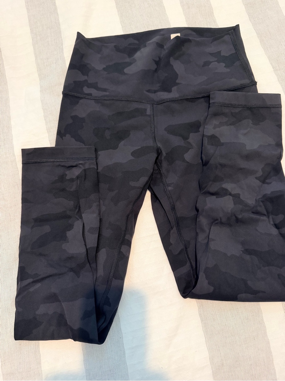 Gray camo capri leggings